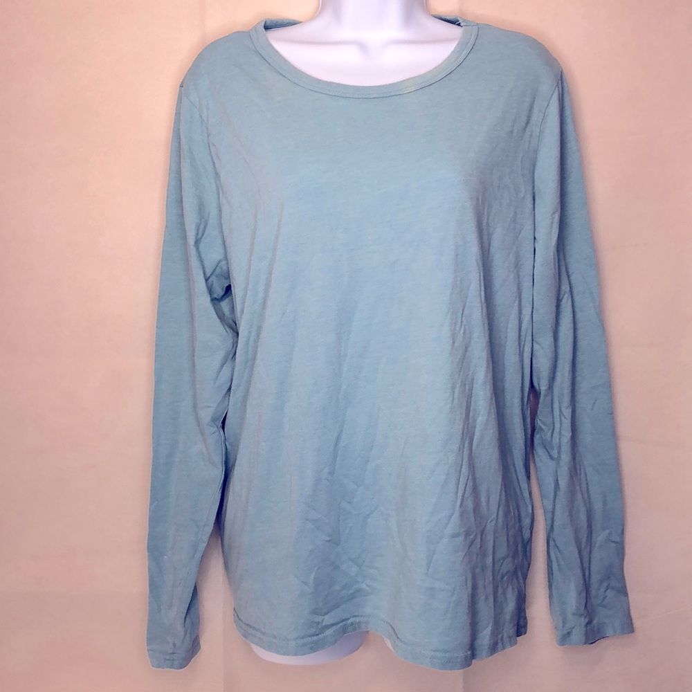 Women’s Time and Tru Long Sleeve Shirt